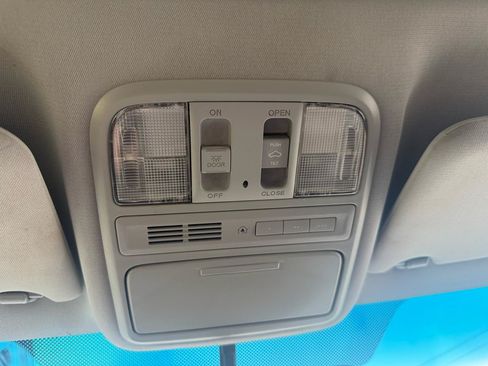 Used 2014 Honda Pilot Touring image 11