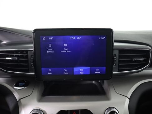 Used 2024 Ford Explorer XLT w/ Equipment Group 202A AWD/4WD image 53