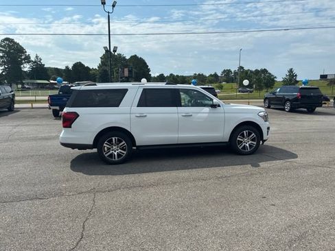 Used 2024 Ford Expedition Max Limited AWD/4WD image 13
