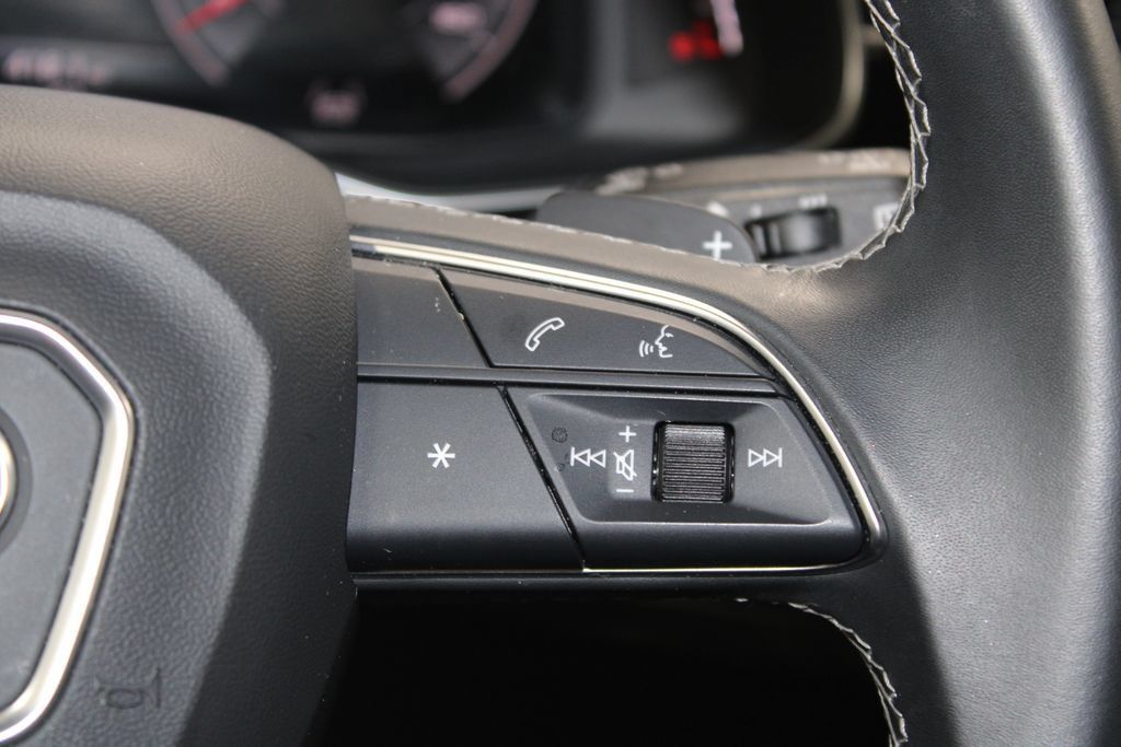 Used 2025 Audi Q7 3.0T Premium Plus AWD/4WD image 35