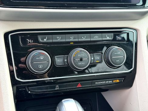 Used 2022 Volkswagen Atlas SE image 23