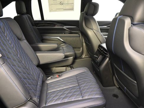 New 2025 Cadillac Escalade IQ Luxury 1 image 18