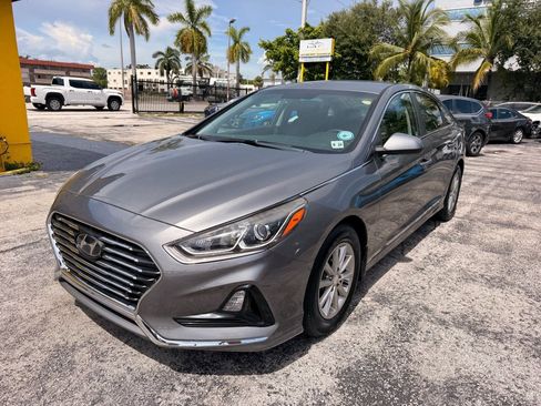 Used 2019 Hyundai Sonata SE FWD image 3