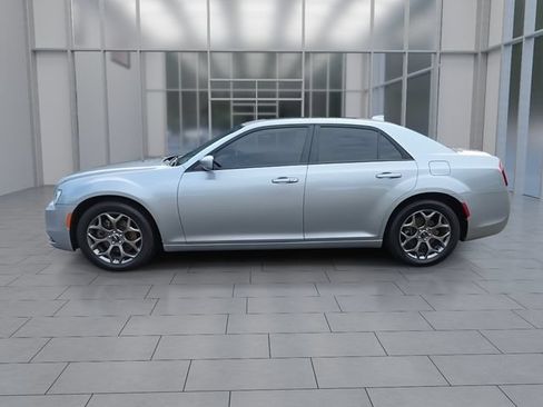 Used 2017 Chrysler 300 S AWD/4WD image 5