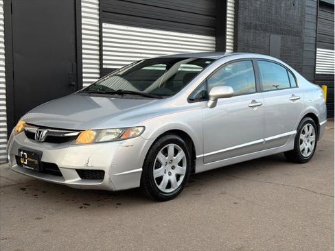 Used 2010 Honda Civic LX image 2