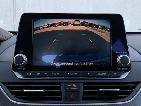 Used 2025 Nissan Altima 2.5 SR image 31