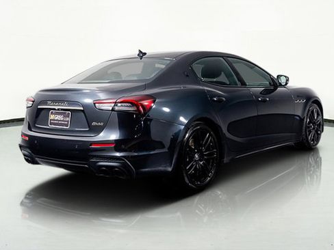 Used 2022 Maserati Ghibli Modena image 10