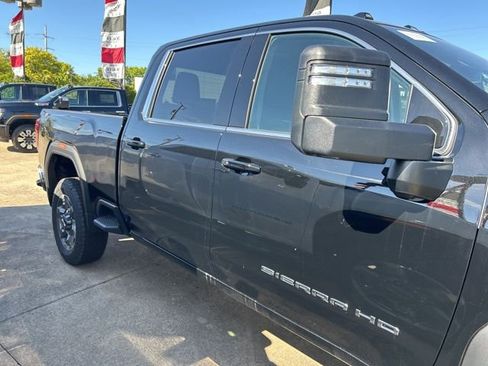 New 2026 GMC Sierra 2500 SLE w/ SLE Value Package; image 5