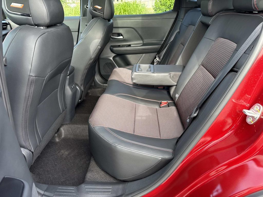 Used 2026 Nissan Kicks SR w/ SR Premium Package AWD/4WD image 23
