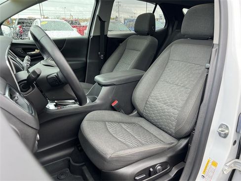 Used 2021 Chevrolet Equinox LT image 19