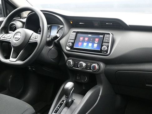 Used 2024 Nissan Kicks S image 17