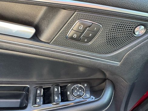 Used 2019 Ford Edge ST w/ Convenience Package image 16