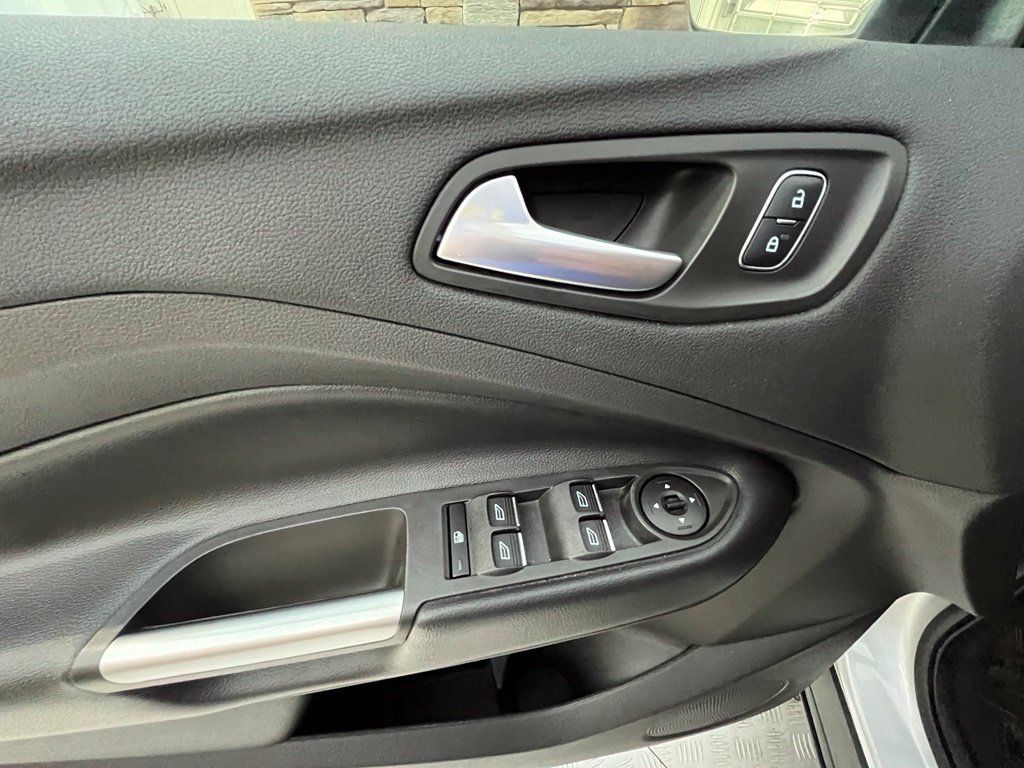 Used 2019 Ford Escape SE AWD/4WD image 31