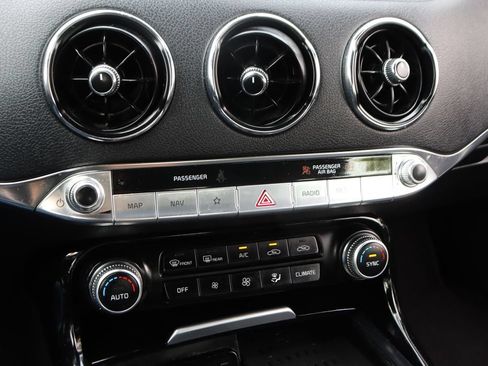 Used 2023 Kia Stinger GT-Line w/ Sun & Sound Package RWD image 32