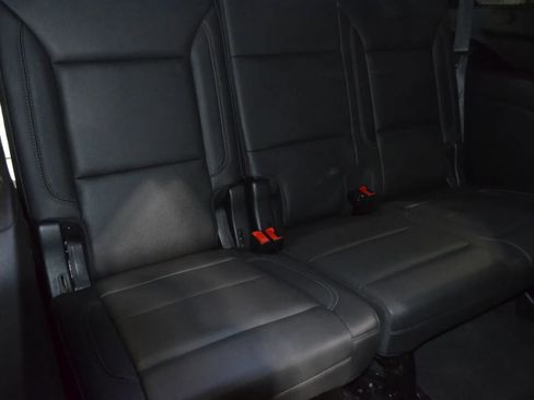 Used 2022 Chevrolet Tahoe Z71 w/ Luxury Package image 23