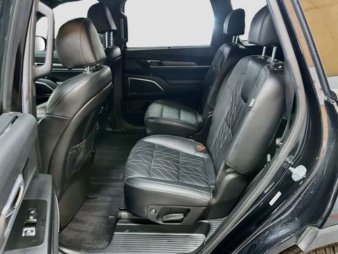 Used 2024 Kia Telluride SX Prestige X-Pro AWD/4WD image 26