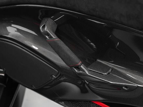 Certified 2020 Ferrari 488 Pista Coupe RWD image 33