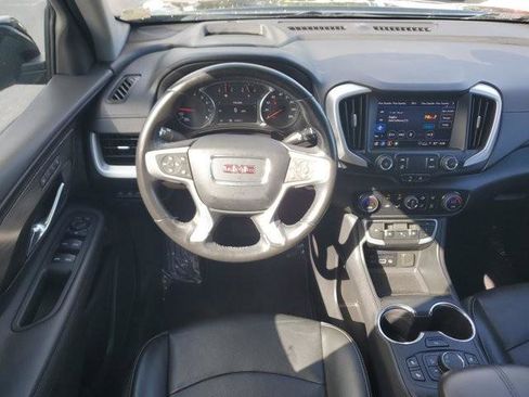 Used 2022 GMC Terrain SLT w/ Tech Package FWD image 16