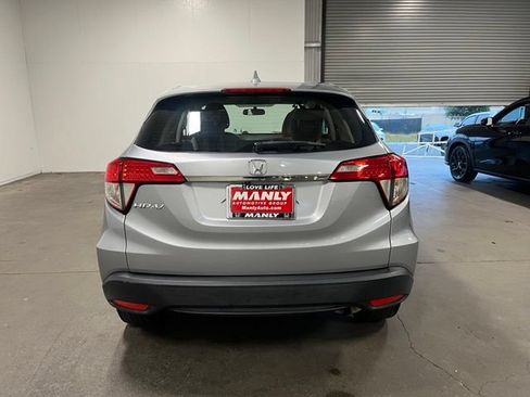 Used 2021 Honda HR-V LX image 4
