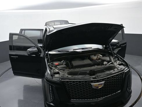 Used 2025 Cadillac Escalade ESV Sport w/ Touring Package AWD/4WD image 39