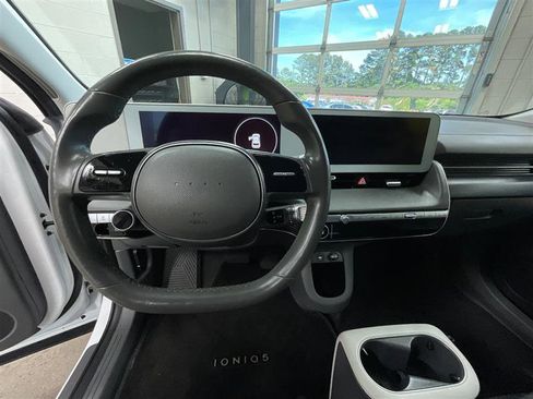 Used 2024 Hyundai Ioniq 5 SEL RWD image 14