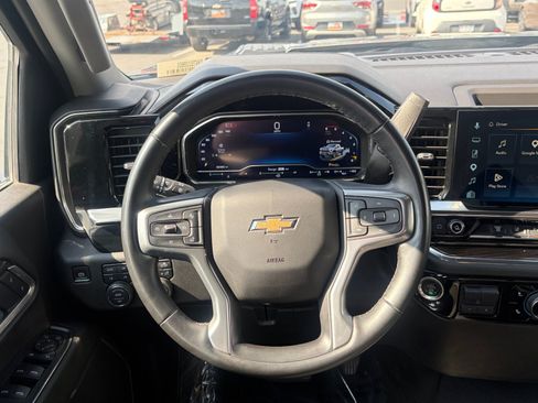 Used 2025 Chevrolet Silverado 2500 LT w/ All Star Edition AWD/4WD image 12