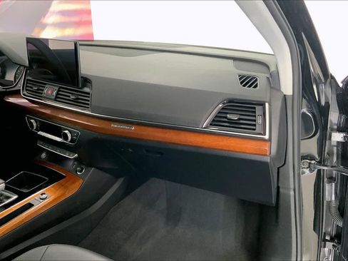 Used 2023 Audi Q5 2.0T Premium w/ Convenience Package image 20