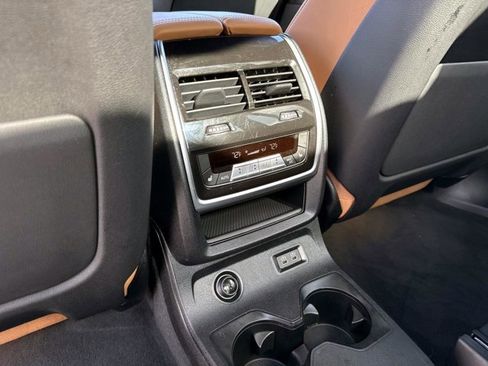 Certified 2024 BMW X7 xDrive40i w/ Executive Package image 17