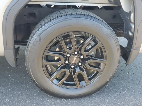 Used 2023 GMC Sierra 1500 Elevation AWD/4WD image 6