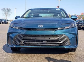 New 2026 Toyota Camry LE video 2