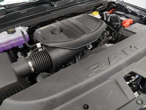 New 2026 RAM 1500 4x4 Crew Cab image 35