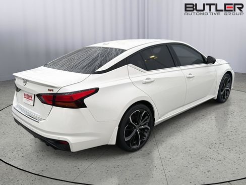 Used 2023 Nissan Altima 2.5 SR FWD image 6