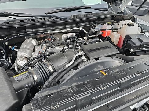 Certified 2025 GMC Sierra 2500 AT4 AWD/4WD image 32