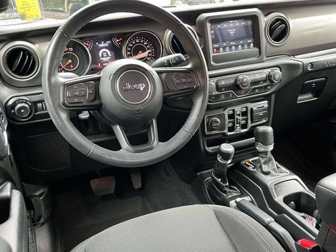 Used 2022 Jeep Wrangler Unlimited Sport AWD/4WD image 14