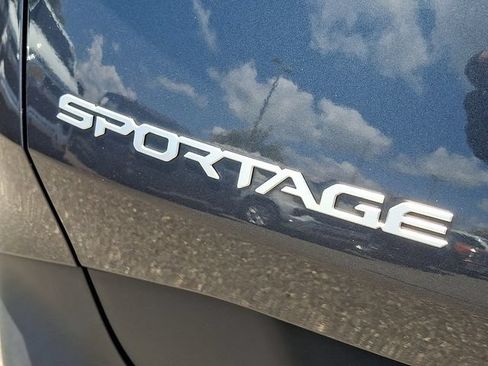 Used 2023 Kia Sportage EX AWD/4WD image 23