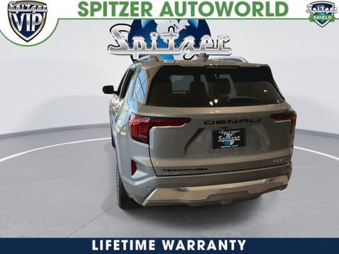 New 2026 GMC Terrain Denali w/ LPO, Black Badging Package image 8