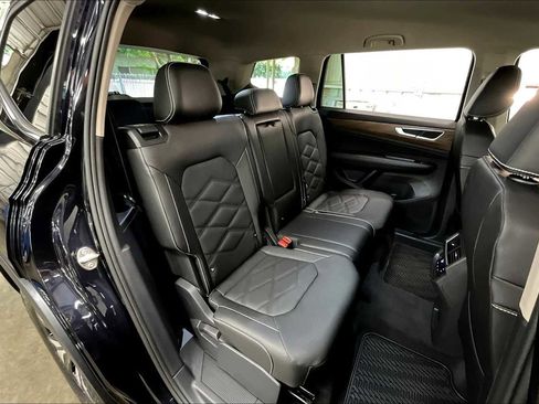 New 2026 Volkswagen Atlas SE image 26