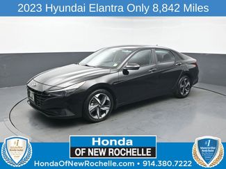 Used 2023 Hyundai Elantra SEL w/ Convenience Package FWD video 1