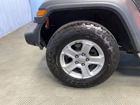 Certified 2018 Jeep Wrangler Unlimited Sport S image 45