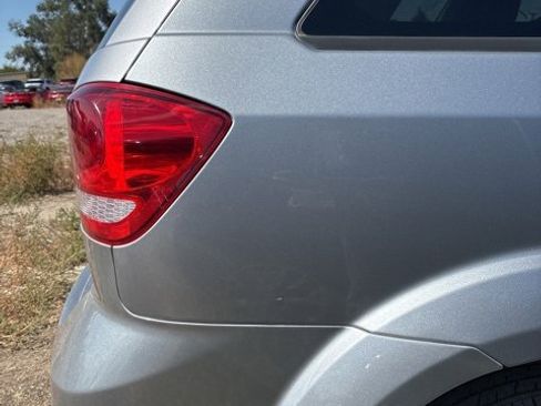 Used 2016 Dodge Journey SXT w/ Comfort/Convenience Group image 16