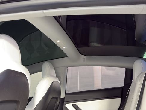 Used 2019 Tesla Model 3 Long Range image 21