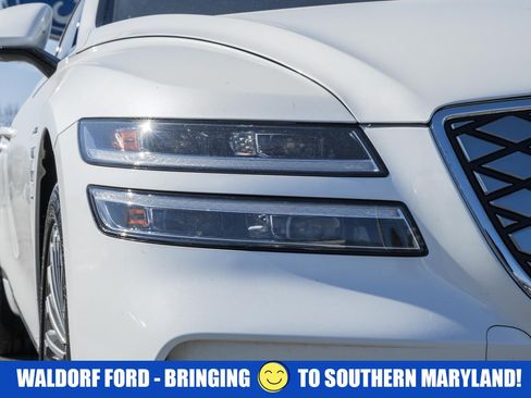 Used 2024 Genesis G80 image 12