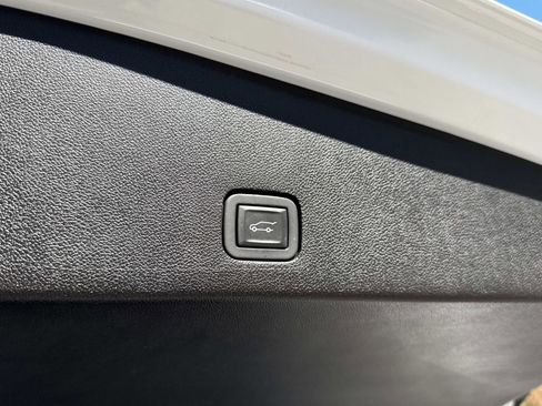 Certified 2024 Cadillac XT6 Premium Luxury w/ Technology Package image 14