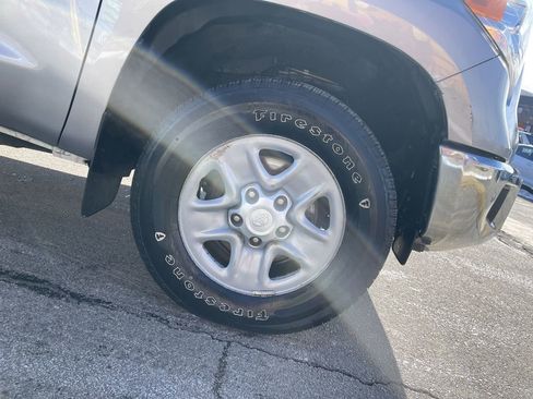 Used 2017 Toyota Tundra SR5 image 11