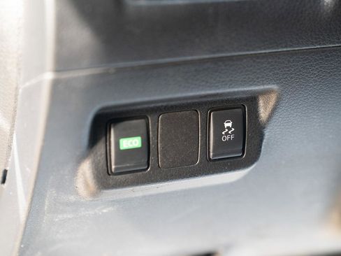 Used 2019 Nissan Sentra S image 19