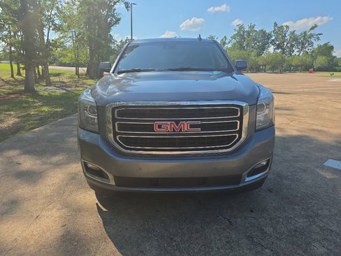 Used 2020 GMC Yukon SLT AWD/4WD image 2