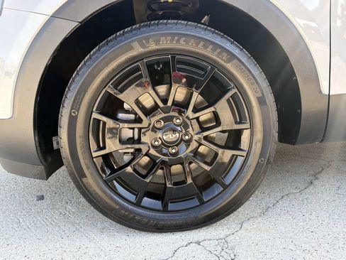 Used 2022 Kia Telluride EX w/ EX Premium Package AWD/4WD image 9