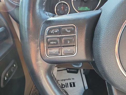 Used 2016 Jeep Wrangler Unlimited Rubicon w/ Dual Top Group AWD/4WD image 11