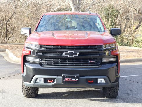 Used 2020 Chevrolet Silverado 1500 LT Trail Boss image 3