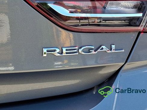 Certified 2019 Buick Regal Avenir w/ Driver Confidence Package II FWD image 30